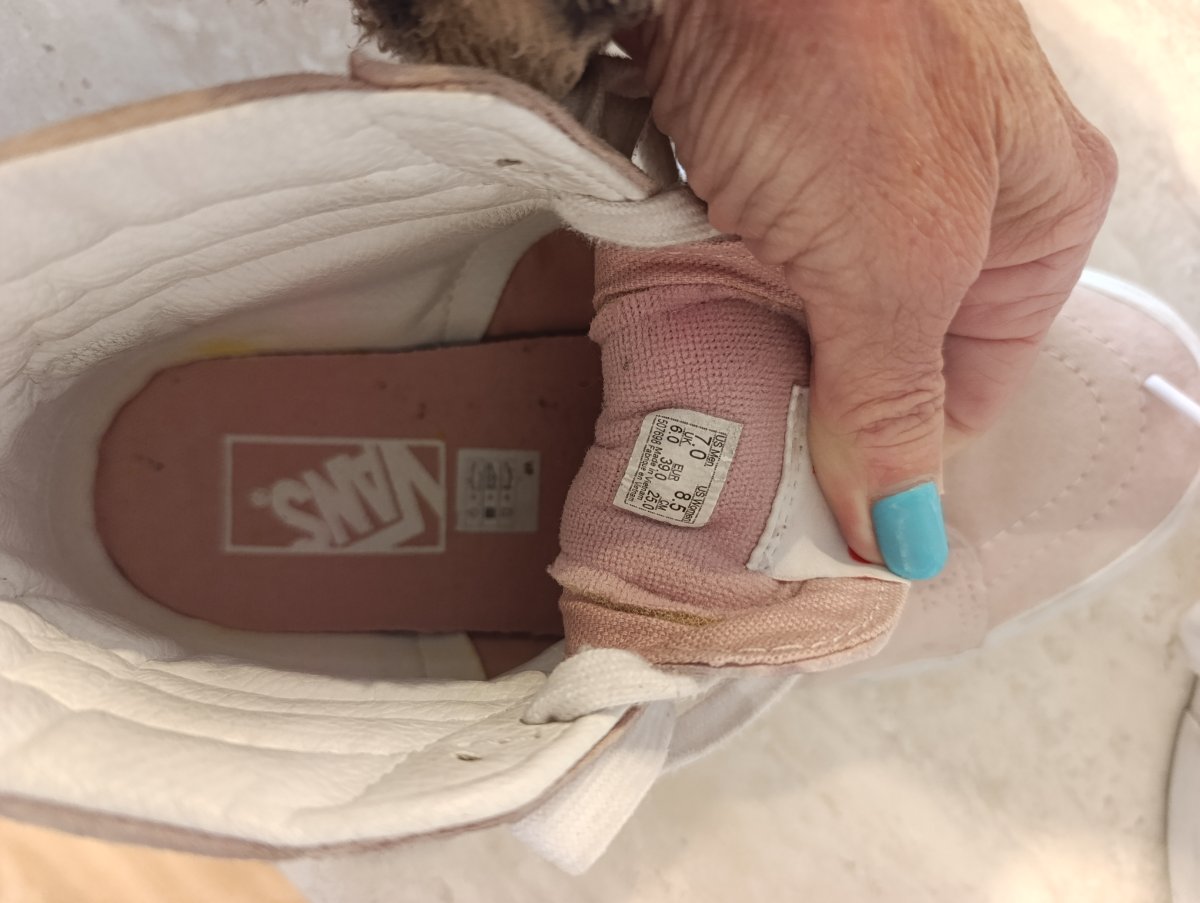 נעלי וואנס וורודות גבוהות — תמונה 2 מתוך 3