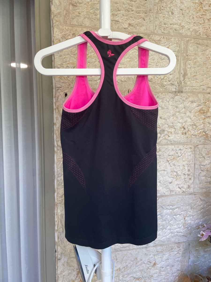 גופיית ספורט — תמונה 2 מתוך 2