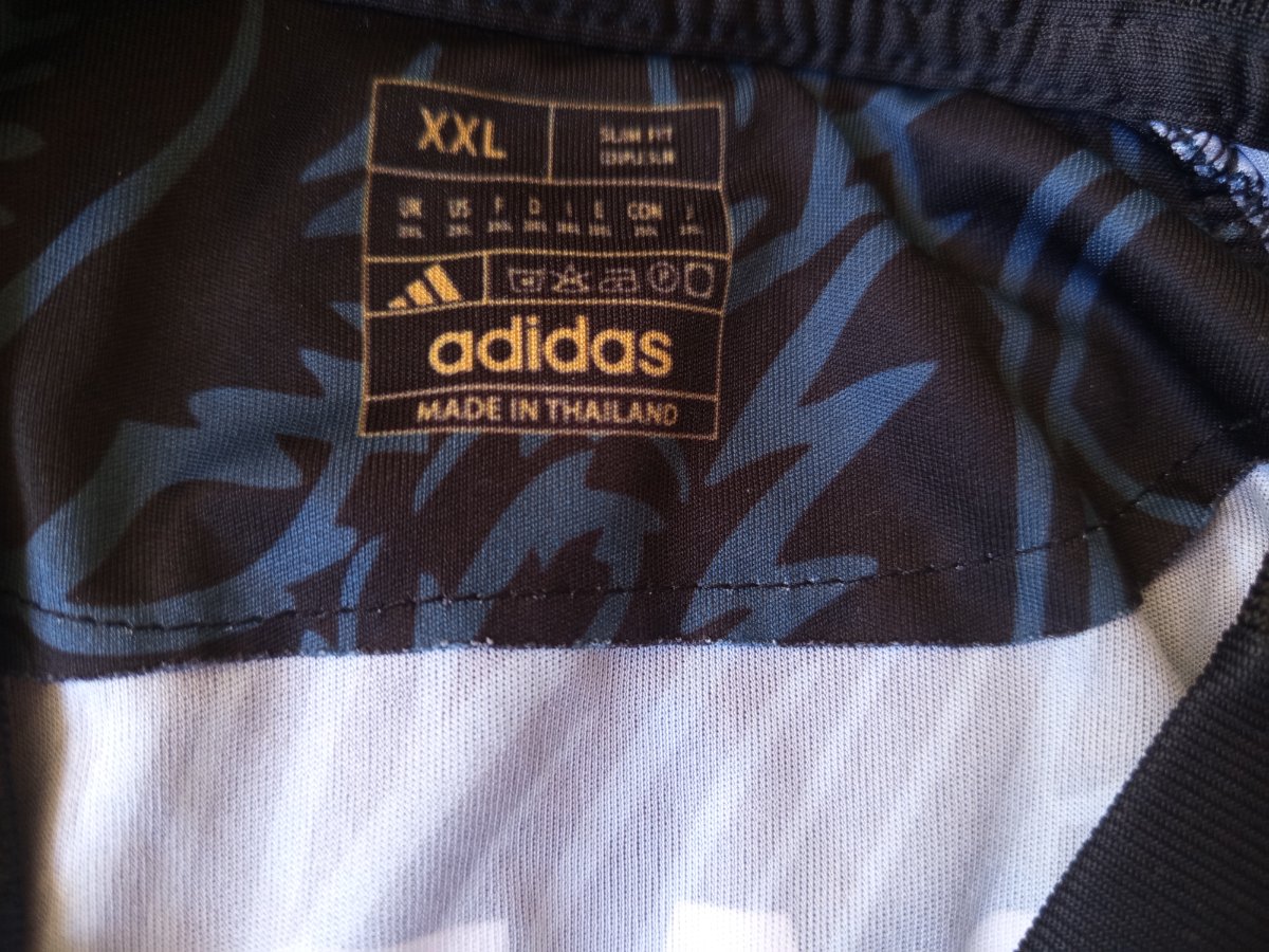 חולצת אדידס מקורית חדשה MBAPPE מידה XL — תמונה 2 מתוך 3