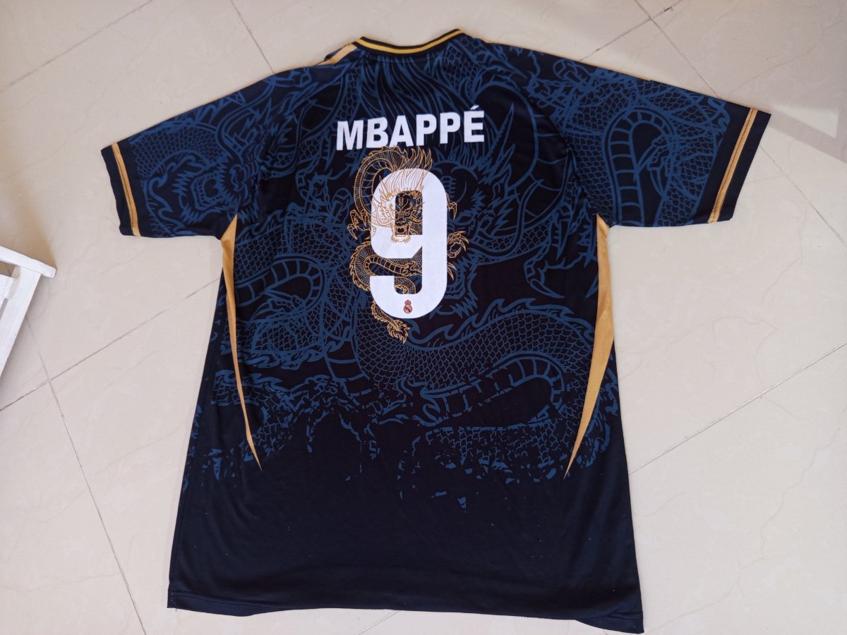 חולצת אדידס מקורית חדשה MBAPPE מידה XL — תמונה 3 מתוך 3