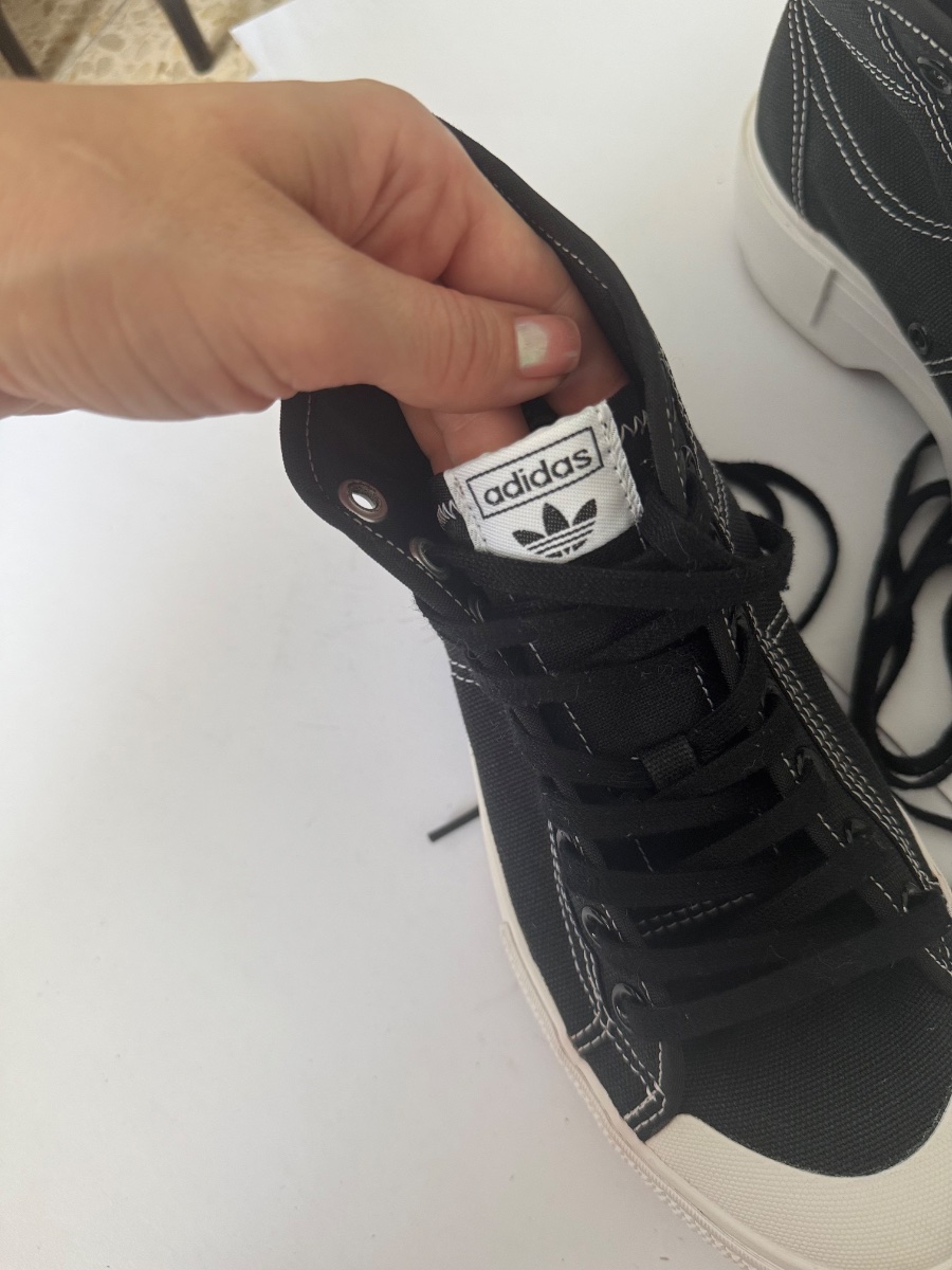נעלי פלטפורמה adidas — תמונה 3 מתוך 4